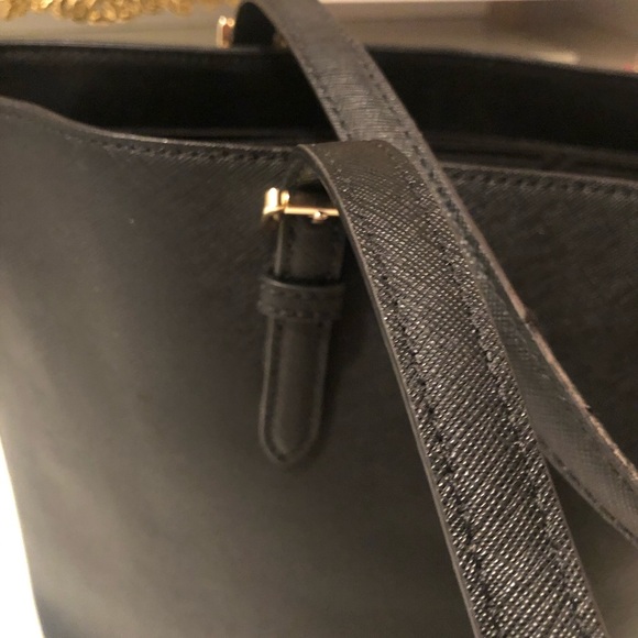 Michael Kors elegant bag with good conditions - Picture 8 of 16